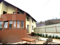 Casa individuala, 134mp, teren 350mp, mobilata/utilata, pe v