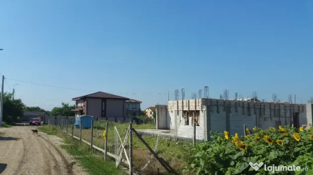 Anunturi vanzari terenuri in Lazu cu PUZ