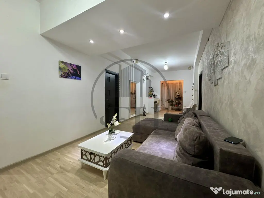 Apartament 3 camere de vanzare Constanta, Bd. Ferdinand