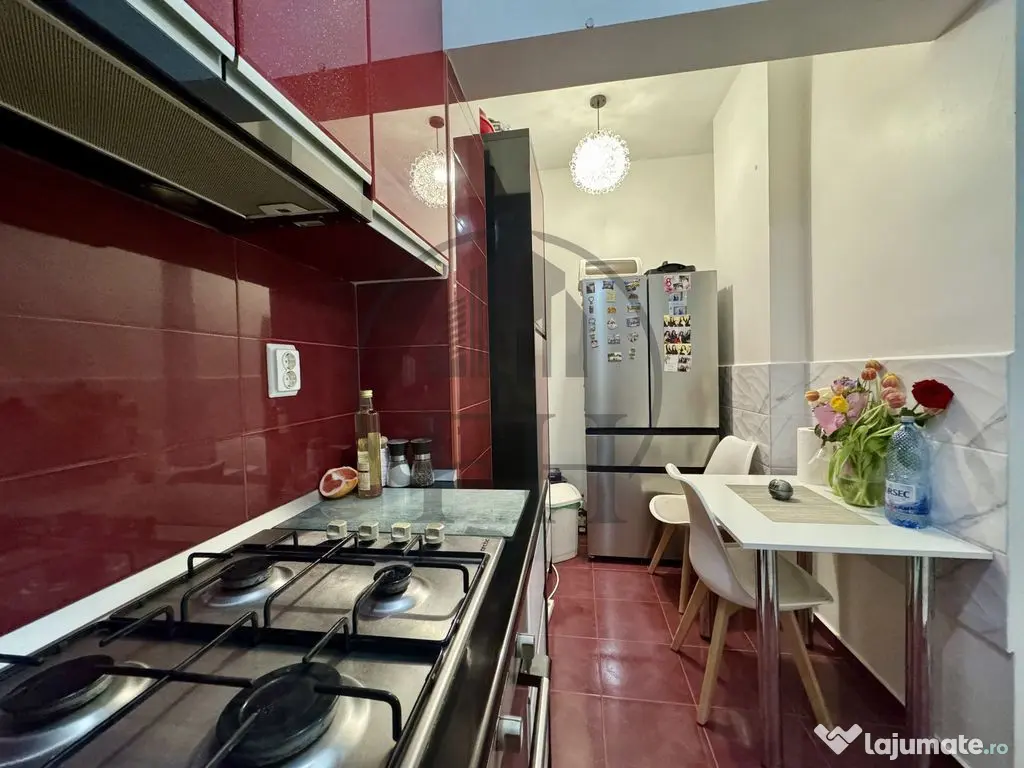 Apartament 3 camere de vanzare Constanta, Bd. Ferdinand