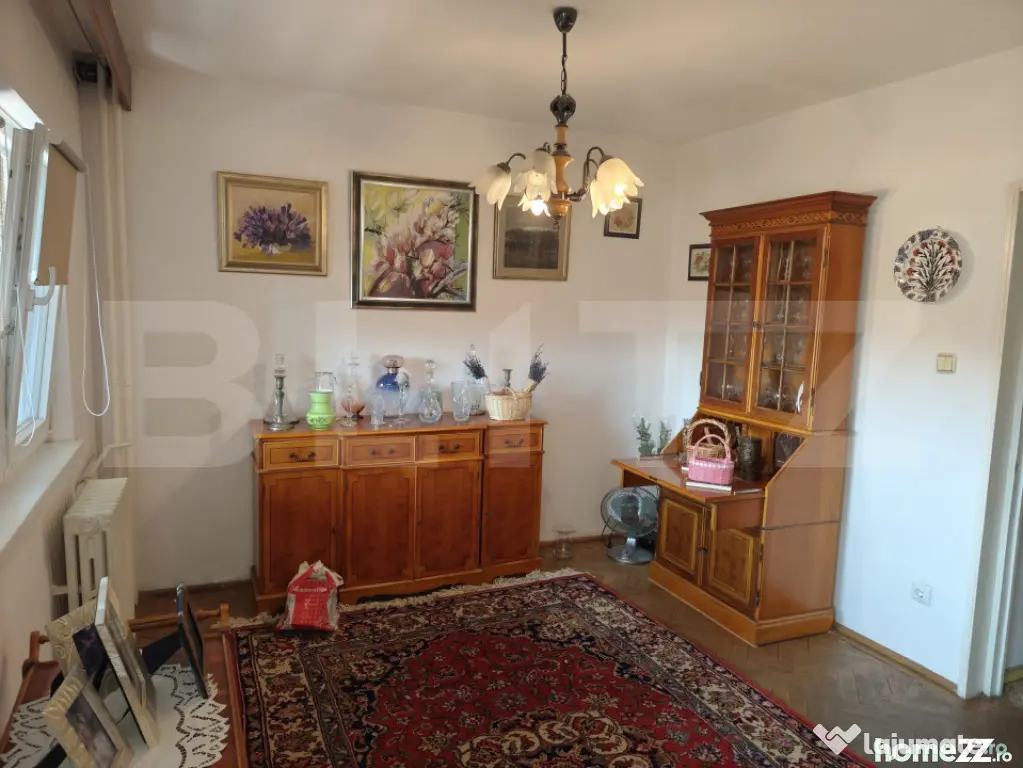 Apartament cu 4 camere, 88 mp, etaj intermediar, pe B-dul Da - Oradea (Bihor)