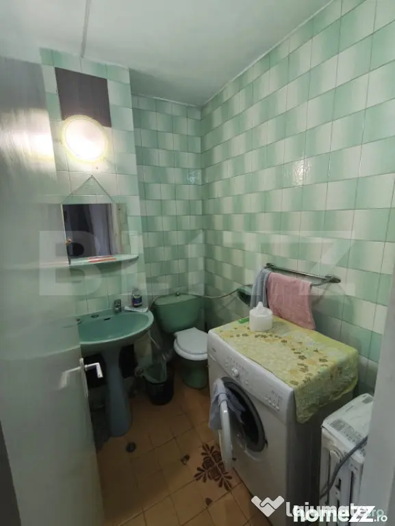 Apartament cu 4 camere, 88 mp, etaj intermediar, pe B-dul Da - Oradea (Bihor)
