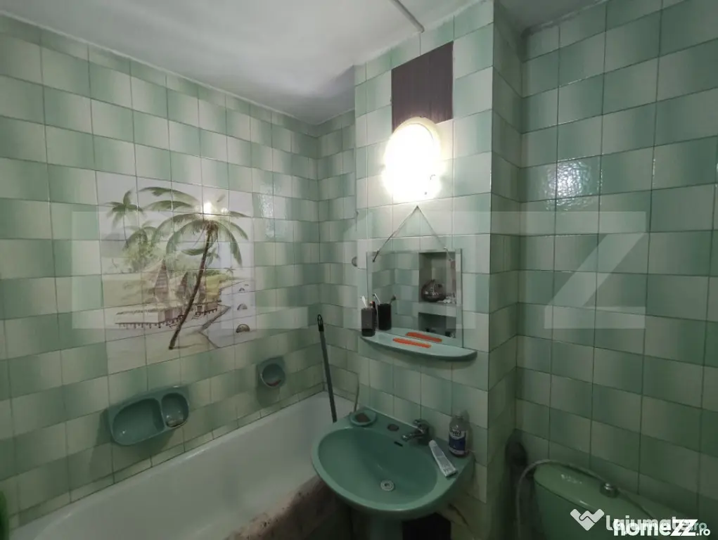 Apartament cu 4 camere, 88 mp, etaj intermediar, pe B-dul Da - Oradea (Bihor)