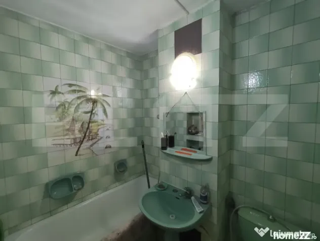 Apartament cu 4 camere, 88 mp, etaj intermediar, pe B-dul Da - Oradea (Bihor)