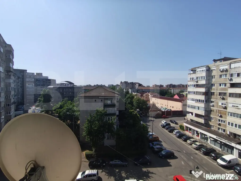 Apartament cu 4 camere, 88 mp, etaj intermediar, pe B-dul Da - Oradea (Bihor)
