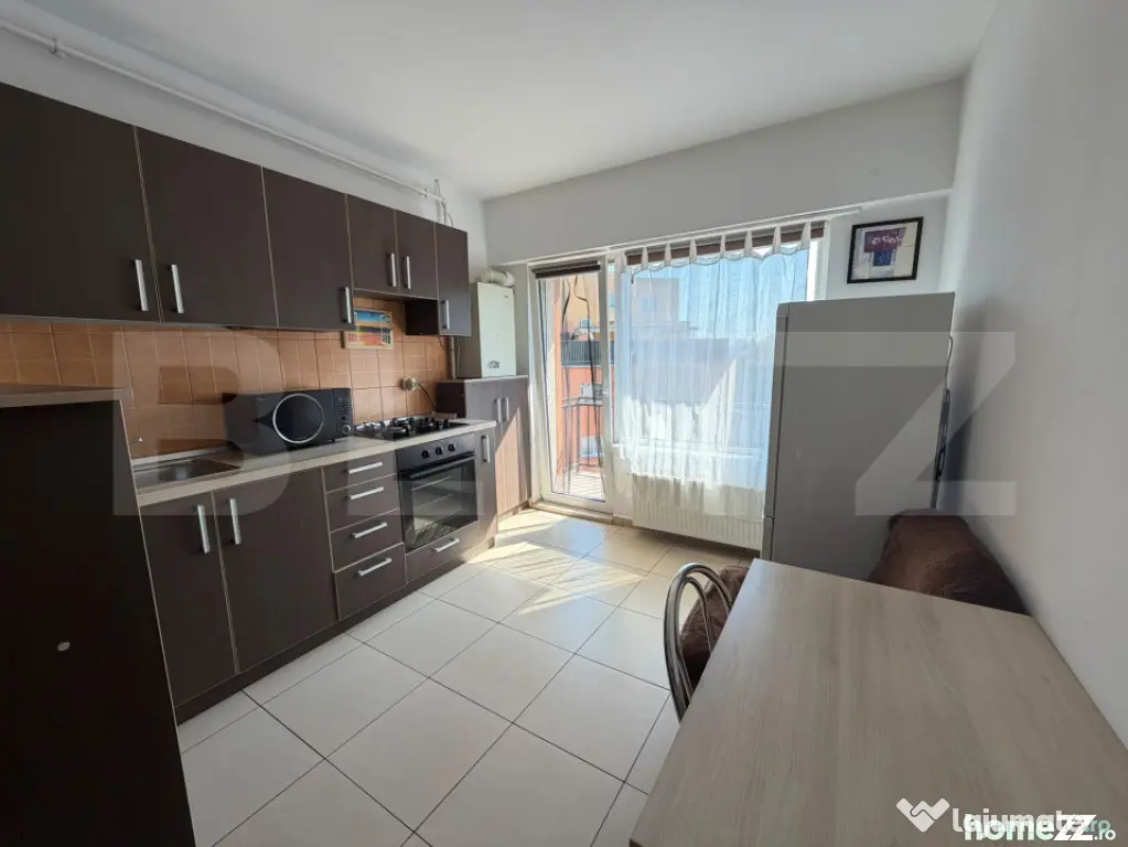Apartament 2 camere, 44 mp, priveliste frumoasa, zona Edgar