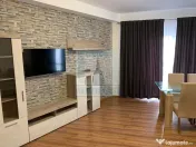 De vanzare apartament 3 camere/ zona Tractorul 