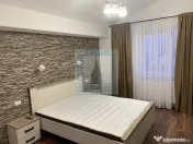 De vanzare apartament 3 camere/ zona Tractorul 