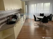 De vanzare apartament 3 camere/ zona Tractorul 