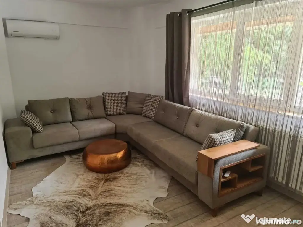 1 camera in zona Steaua