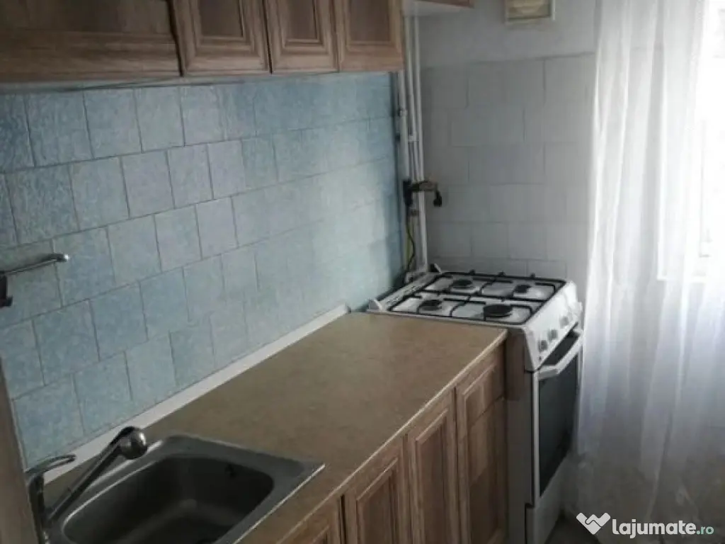 1 camera in zona Complexului Studentesc