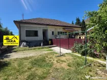 22 Decembrie, casa caramida