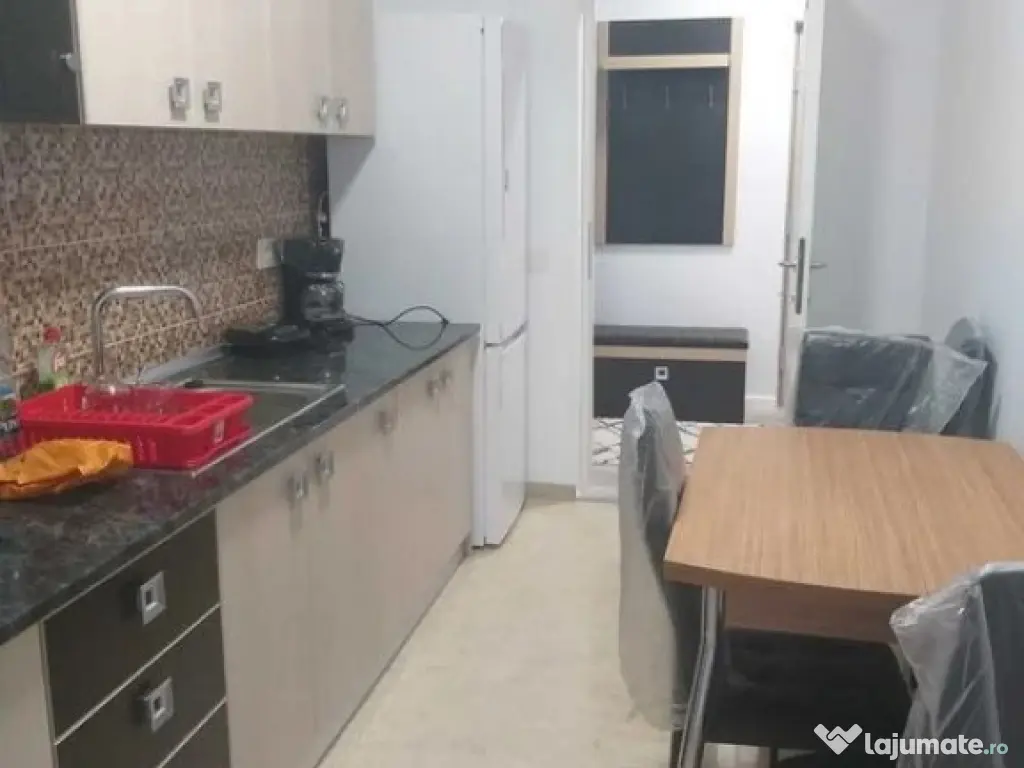 1 camera in zona Tipografilor