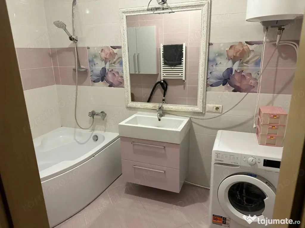 2 camere in zona Complexului Studentesc