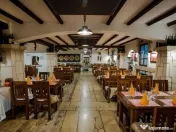 Hotel 4 stele, zona Pta Victoriei,cu restaurant si crama,... 