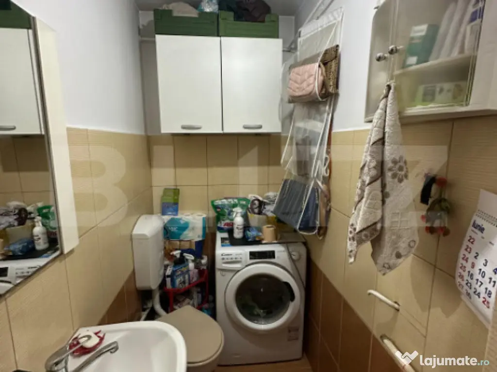 Apartament 3 camere, zona Centrul Multifunctional