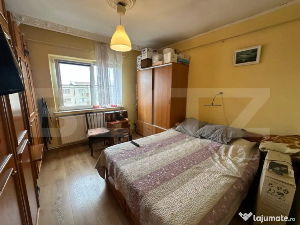 Apartament 3 camere, zona Centrul Multifunctional