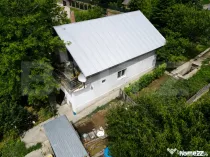 Casa mare 8 camere si 700 mp teren in Miroslava langa Family