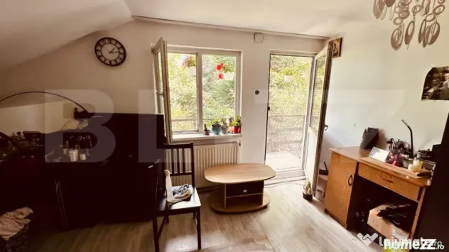 Casa mare 8 camere si 700 mp teren in Miroslava langa Family - Iasi (Iasi)