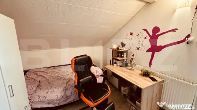 Casa mare 8 camere si 700 mp teren in Miroslava langa Family - Iasi (Iasi)