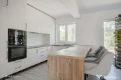 Vile moderne, Peris, rate la dezvoltator 