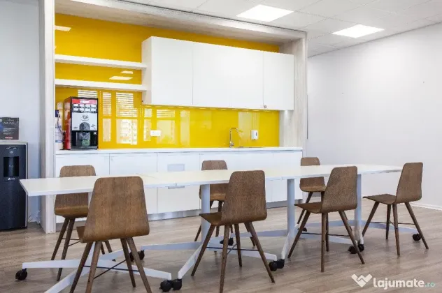 Spațiu de birou privat pentru 2 persoane în Regus Sun Business Centre
