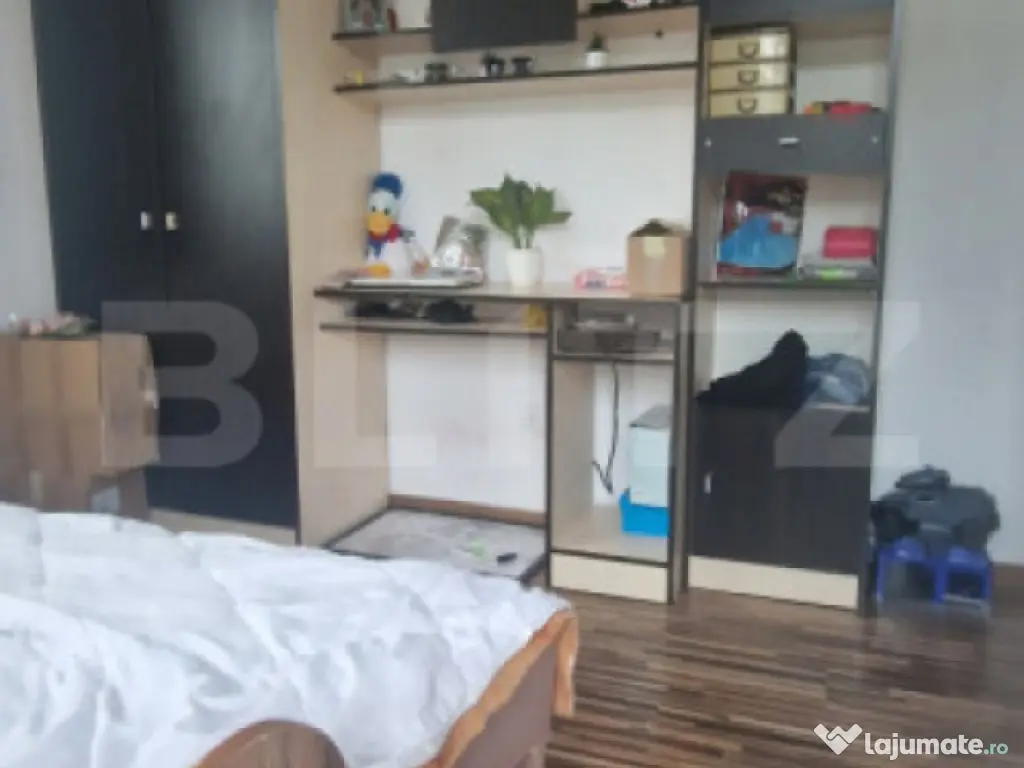 Apartament 4 camere decomandate, 66 mp utili, 2 balcoane spa