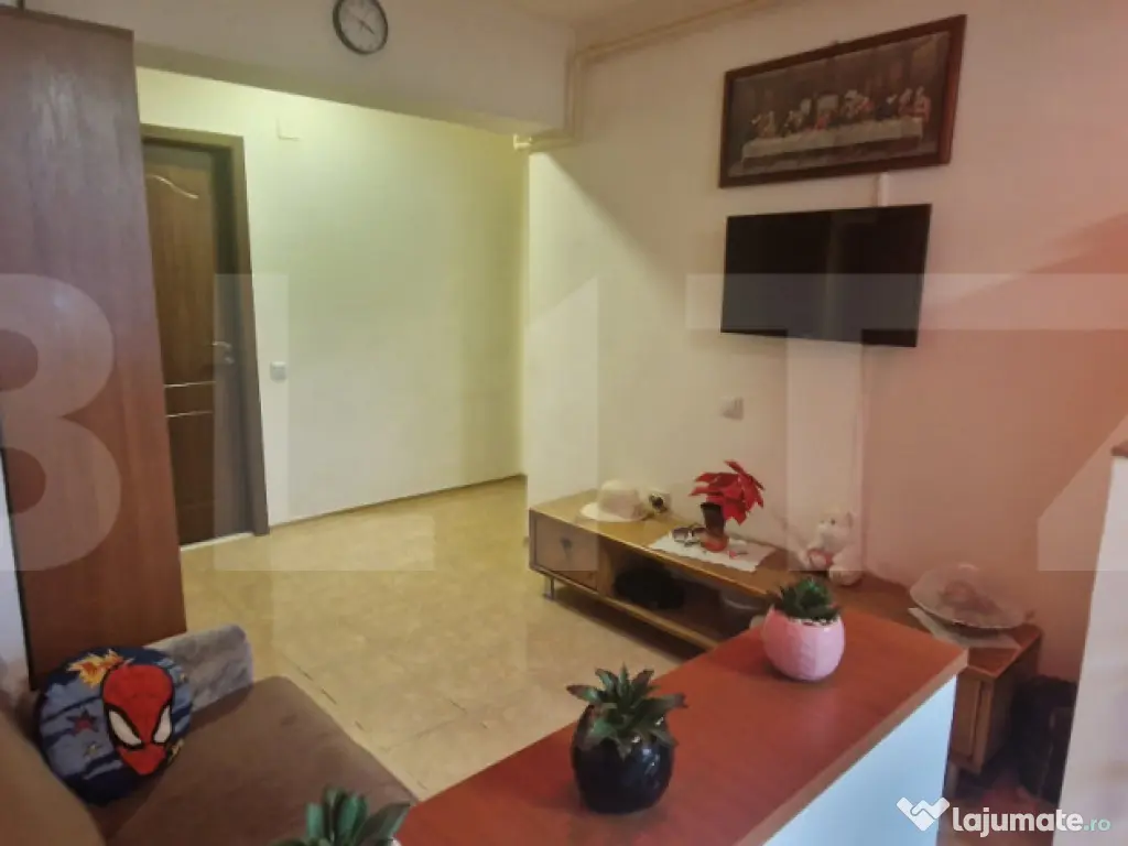 Apartament 4 camere decomandate, 66 mp utili, 2 balcoane spa