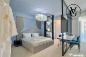 Alezzi Infinity | Studio Premium | vedere la mare 