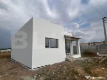 Casa noua, 70 mpu, 250 mp teren, zona Carcea