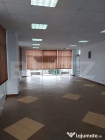 Spatiu comercial, 110 mp, etajul 1, vitrina, zona Burdujeni
