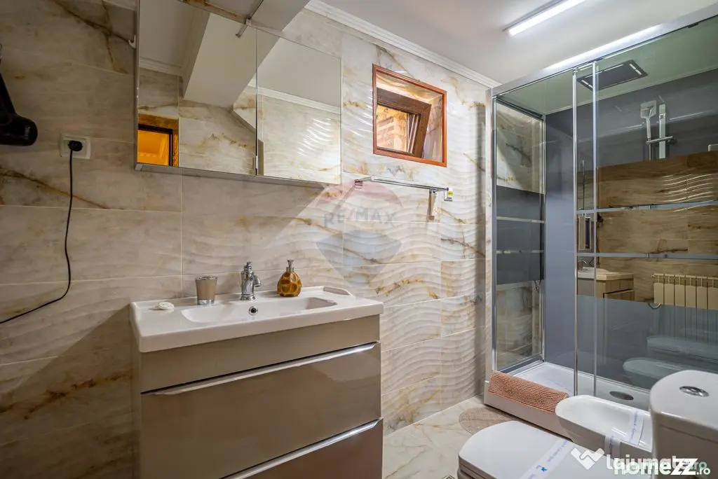 Vila moderna cu 2 corpuri in Busteni | Ideala pentru turism