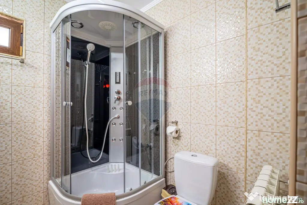 Vila moderna cu 2 corpuri in Busteni | Ideala pentru turism
