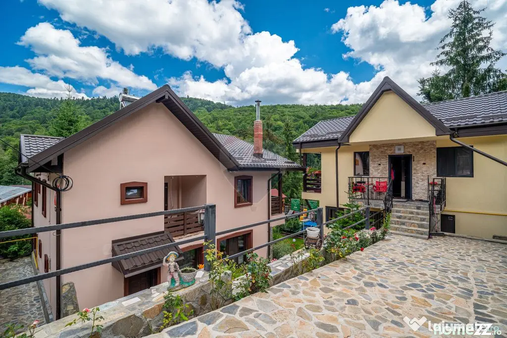 Vila moderna cu 2 corpuri in Busteni | Ideala pentru turism