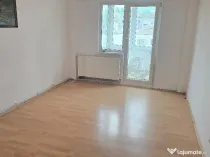 Vand apartament 2 camere decomandat in Deva, zona Micro 15, etaj 7,