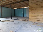 Adunatii Copaceni, teren 1212 mp, hala 136 mp, casa 37.5 mp 