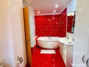 Vila Impunatoare cu Piscina pentru Familie sau Investitie Tu 