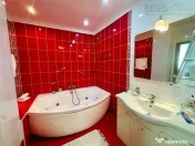 Vila Impunatoare cu Piscina pentru Familie sau Investitie Tu 