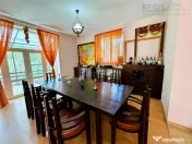 Vila Impunatoare cu Piscina pentru Familie sau Investitie Tu 