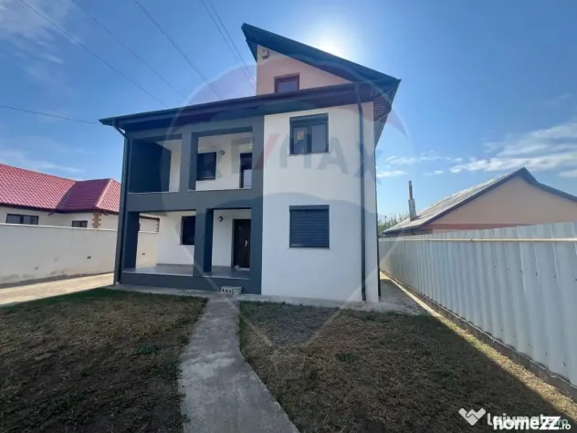 Casă 4 camere Focsani str Militari