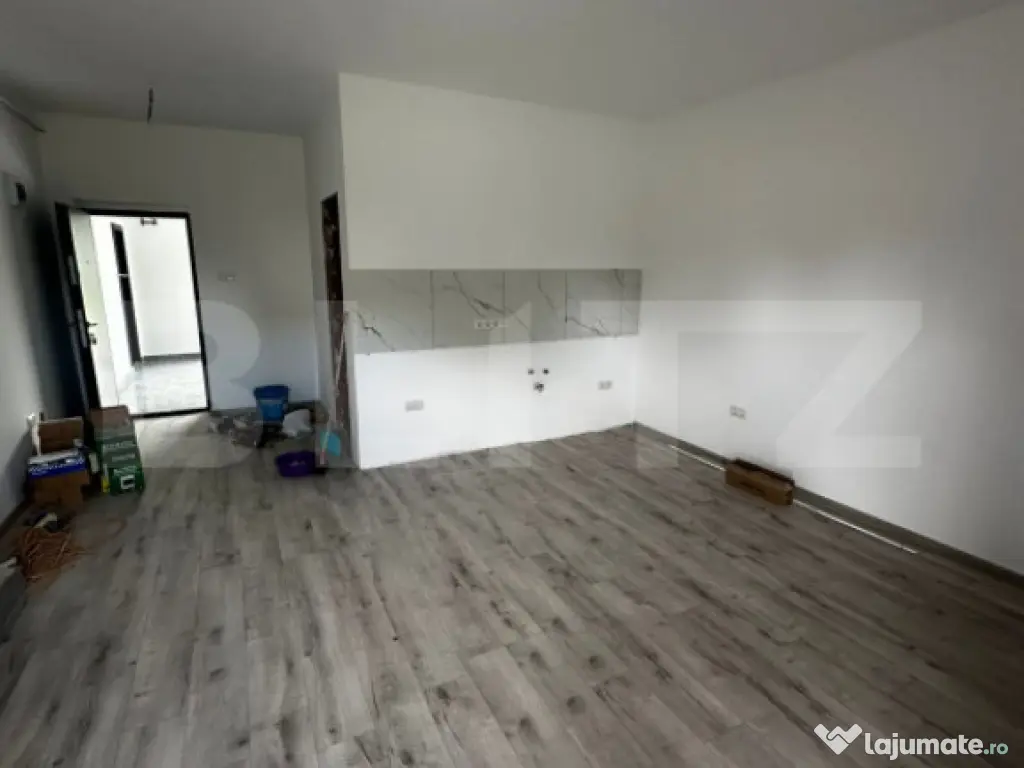 Garsoniera semifinisata, 35 mp, zona Uzina de Apa