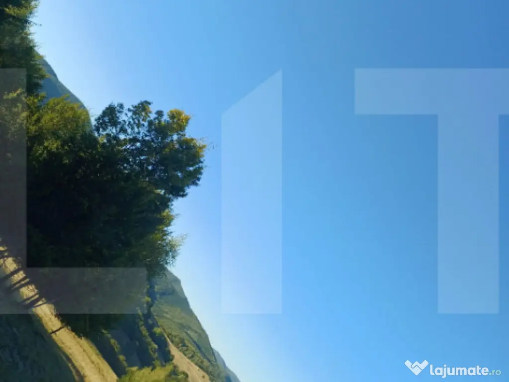 Teren extravilan in inima naturii