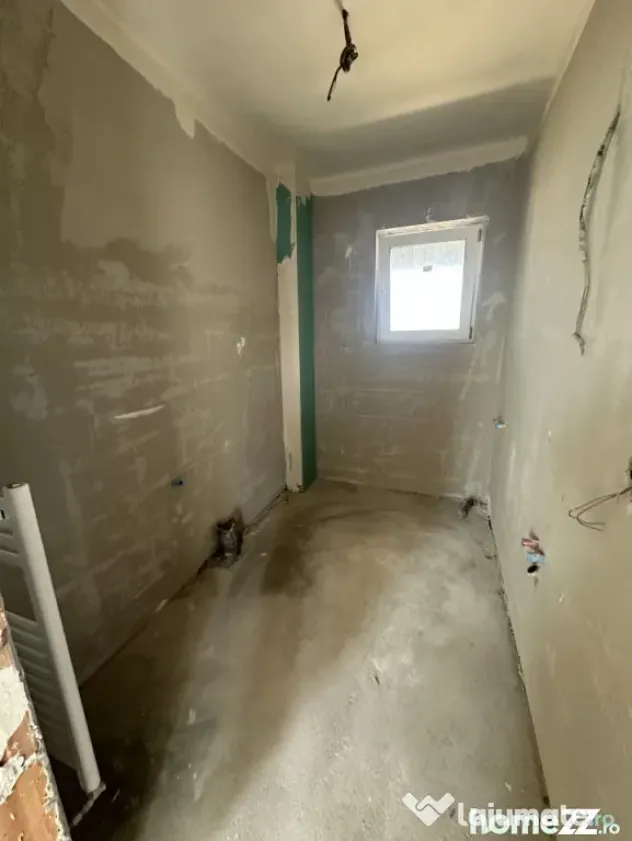 Apartament de vanzare, cu 2 camere, 42 mp, zona Garii