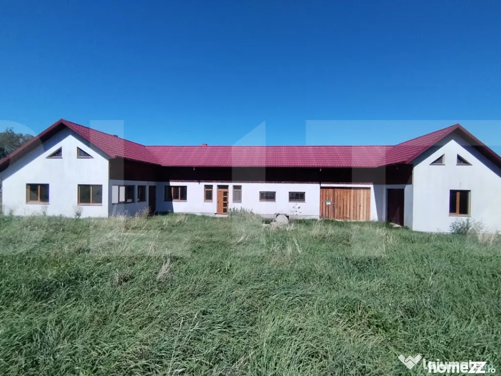 Casa individuala la gri, 160mp+garaj+magazie+ 3500mp teren i - Dorohoi (Botosani)