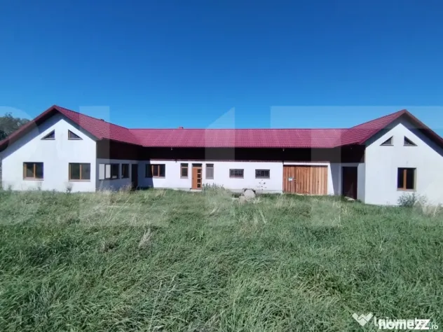 Casa individuala la gri, 160mp+garaj+magazie+ 3500mp teren i - Dorohoi (Botosani)