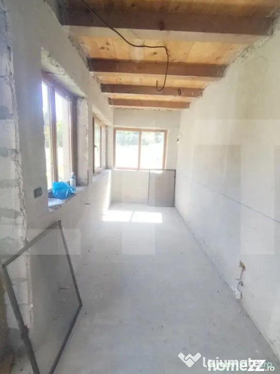 Casa individuala la gri, 160mp+garaj+magazie+ 3500mp teren i - Dorohoi (Botosani)