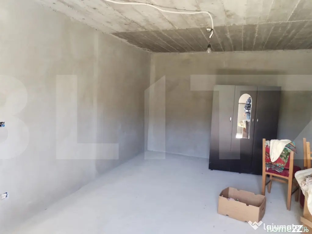 Casa individuala la gri, 160mp+garaj+magazie+ 3500mp teren i - Dorohoi (Botosani)