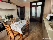 Casă / Vilă nouă cu 5 camere + casă bătranească ren... 