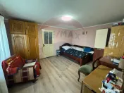 Casă / Vilă nouă cu 5 camere + casă bătranească ren... 