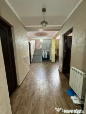 Casă / Vilă nouă cu 5 camere + casă bătranească ren...